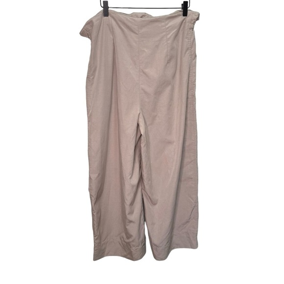 Aritzia The Group by Babaton Kerri Pant Wide Leg Neutral Minimalist Size Large - Picture 13 of 16